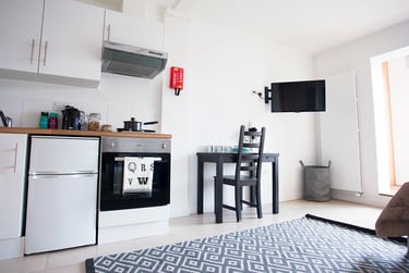 1 bed studio, Kensal Road, North Kensington, London, W105BN - Image 3